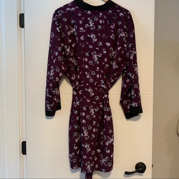 Floral Kimono-Style Robe - Picture 6 of 14